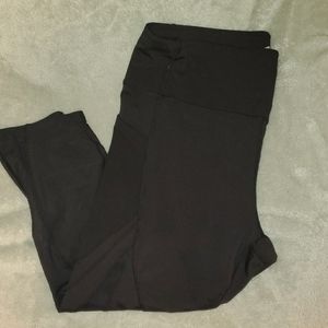 Avia workout capris